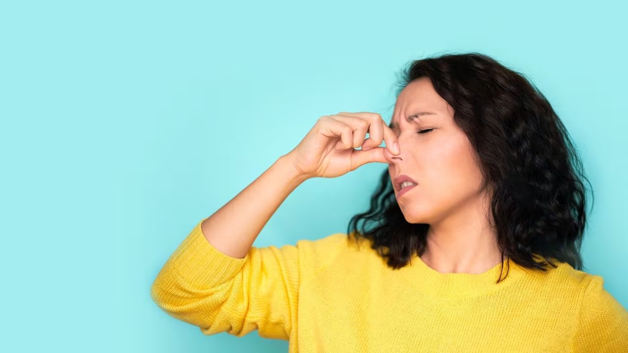 ¿Por qué se tapa la nariz sin tener gripe?