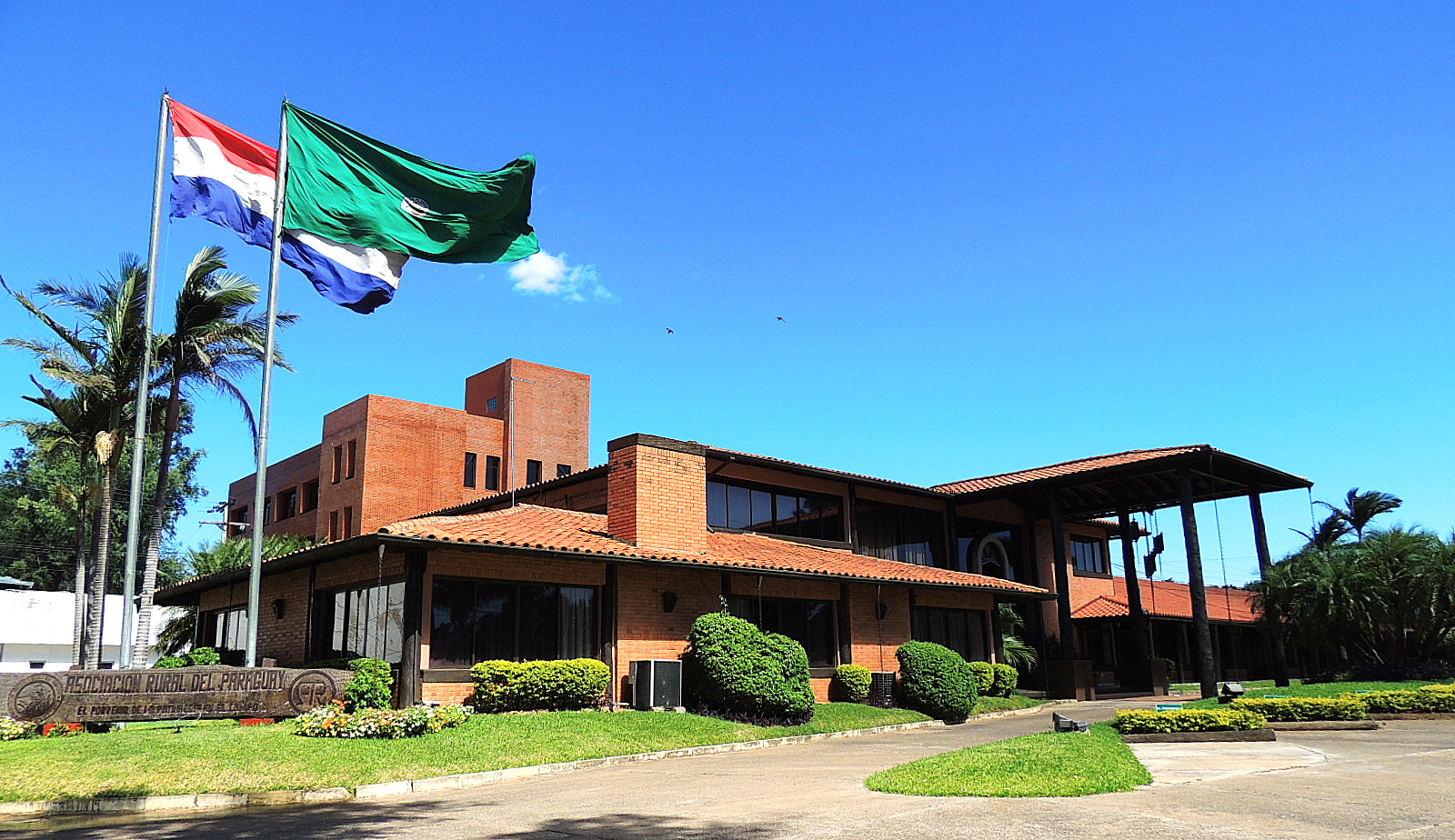 Promulgan ley de creación de la Universidad Rural del Paraguay