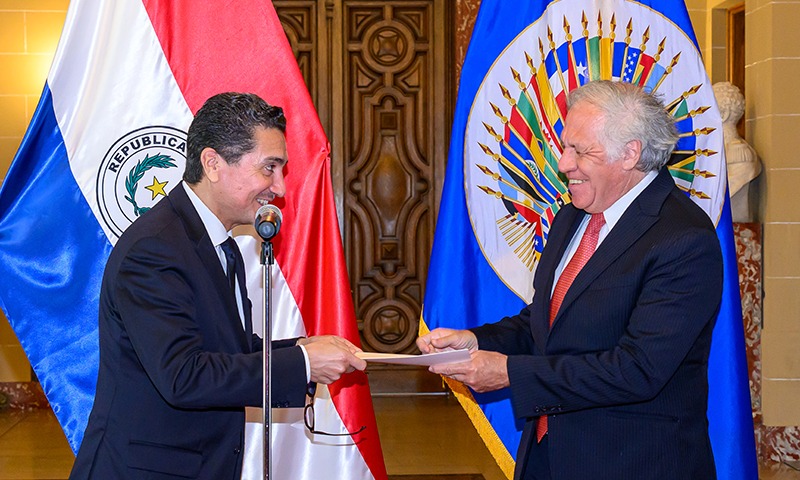 Embajador paraguayo presenta cartas credenciales al secretario general de la OEA