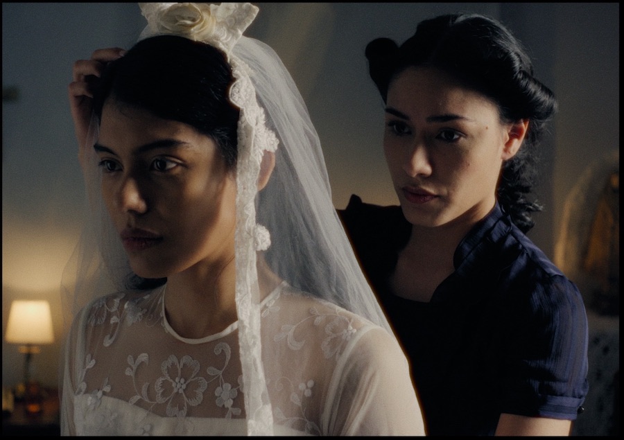 Majo Cabrera (izq.) le da vida a Nina, y Salma a Chichí, en “Una sola primavera”