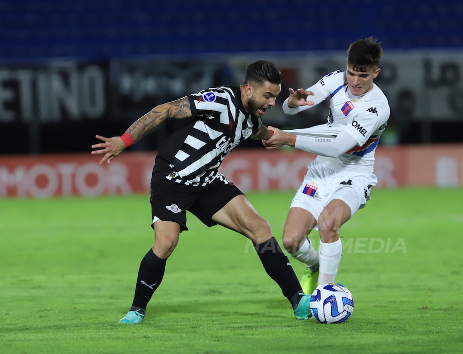 El Carabobo Fútbol Club fortalece su arco con el guardameta argentino Lucas  Bruera