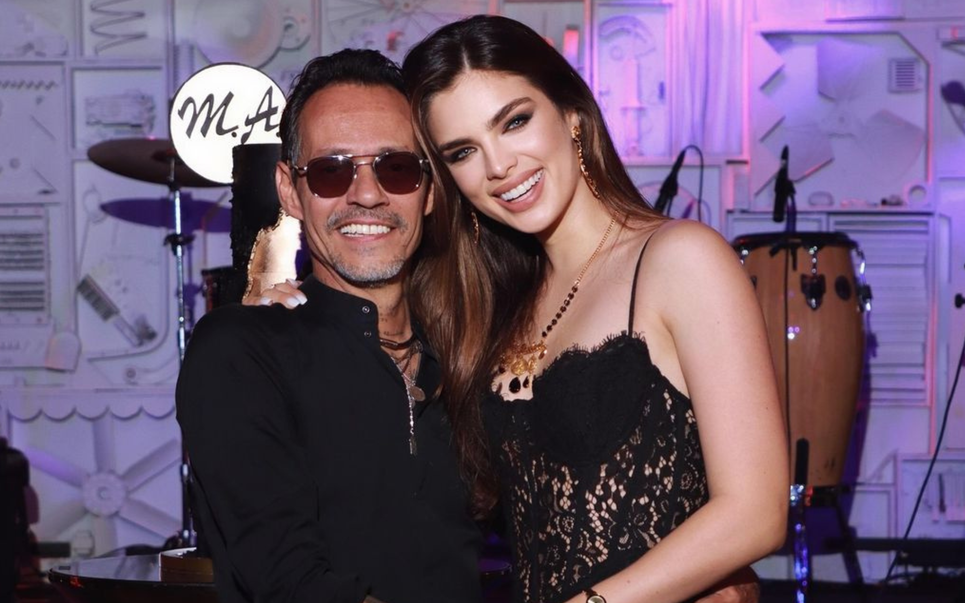 La Nación / “Tú eres mi tesoro”: Marc Anthony tuvo romántico gesto con  Nadia Ferreira