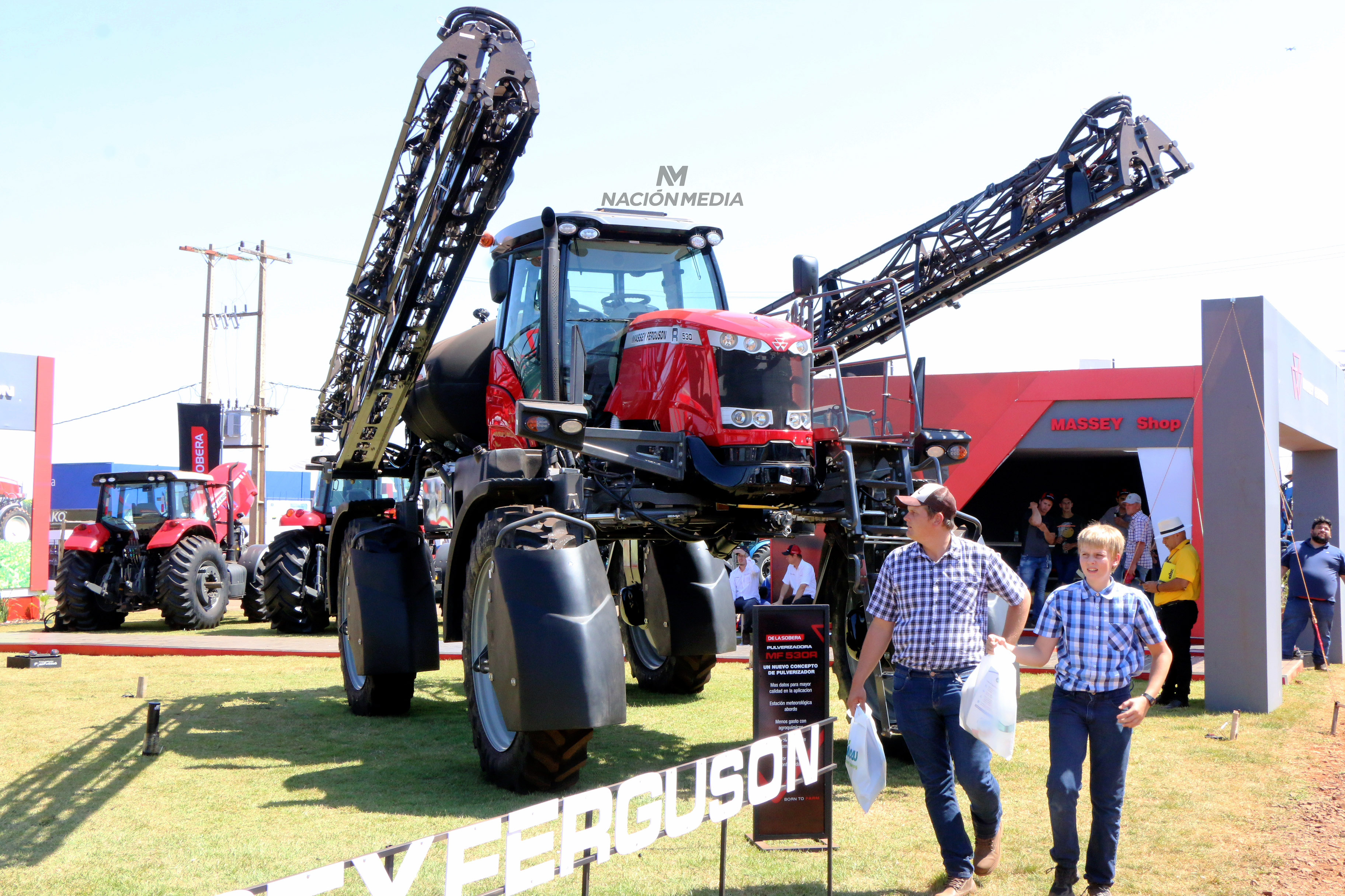 La Naci n De La Sobera lanz nueva pulverizadora de Massey