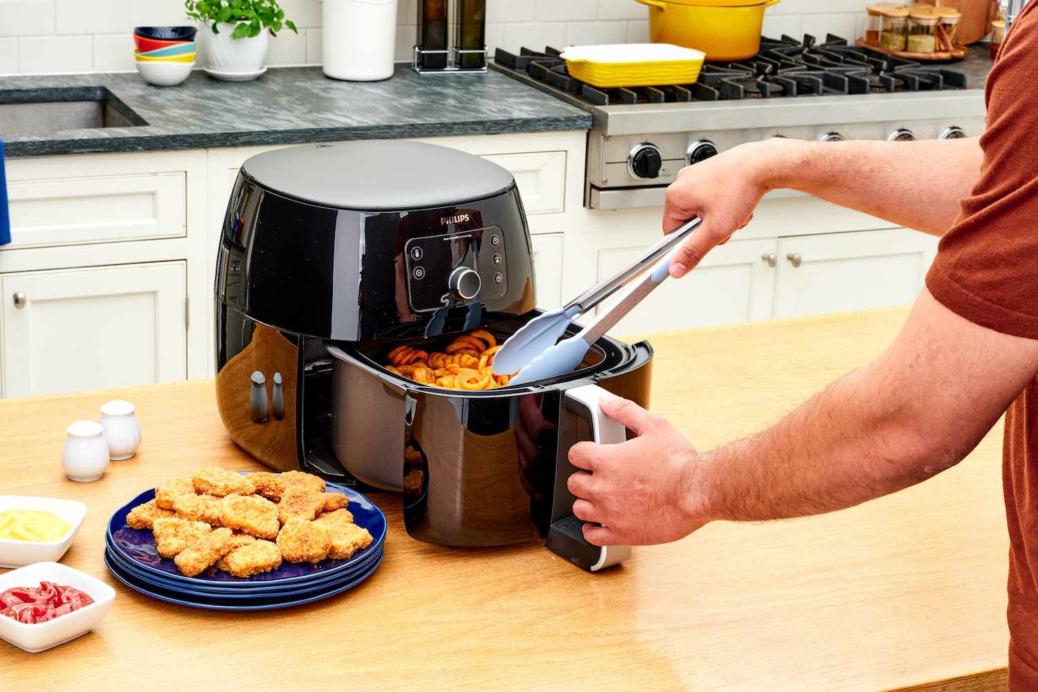 Echa un gol combinando el color de tu nueva Airfryer con tu cocina! ⚽⚽⚽  Revoluciona tu cocina con el color y tecnología de las freidoras de aire