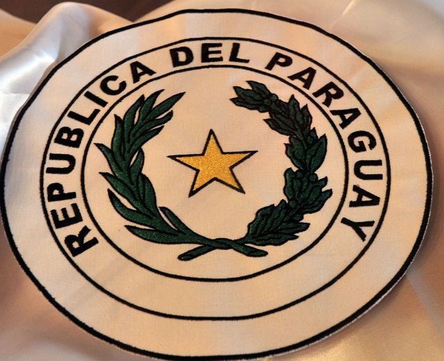 Este es el actual escudo de la bandera paraguaya.