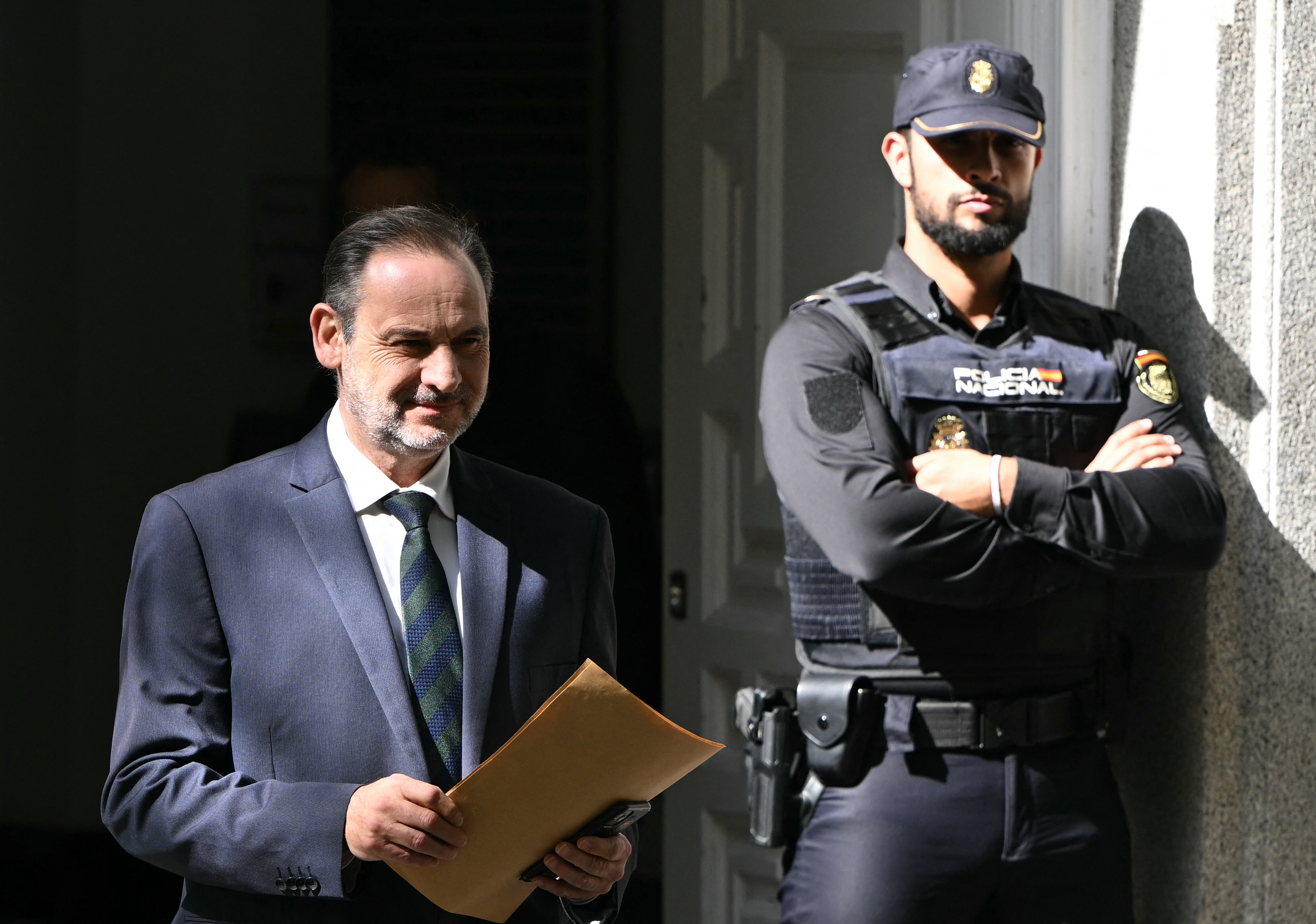 La Nación / España: exministro muy próximo a Pedro Sánchez condenado a 24 años de cárcel