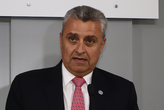 Juan Ernesto Villamayor.