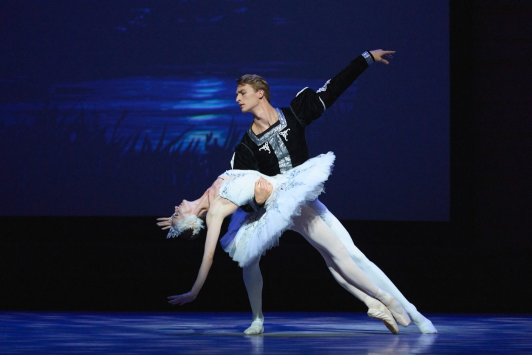 Acercan el ballet al público con El Lago de los Cisnes - La Razón de México