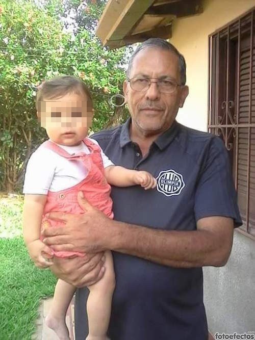 Con su hija más pequeña, Jazmín Alejandra.