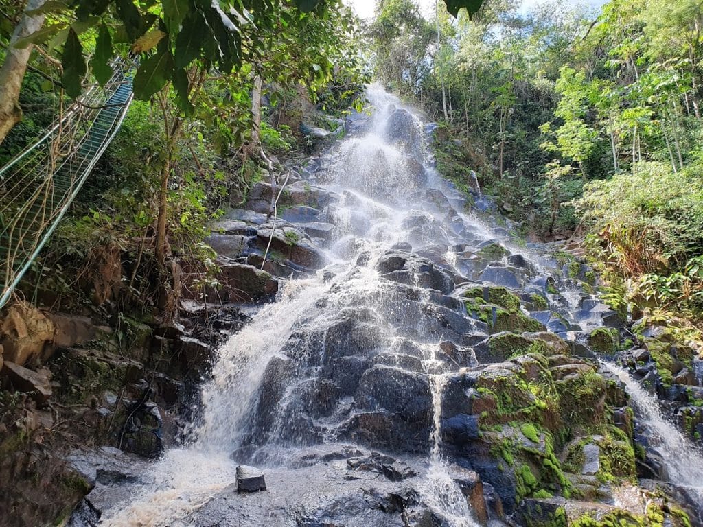 Salto Karapa, cascada de la Reserva Natural del Bosque Mbaracayú