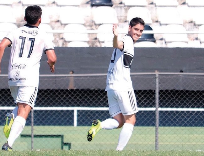 Contra Libertad en Reserva, Gianlucca anotó un gol.