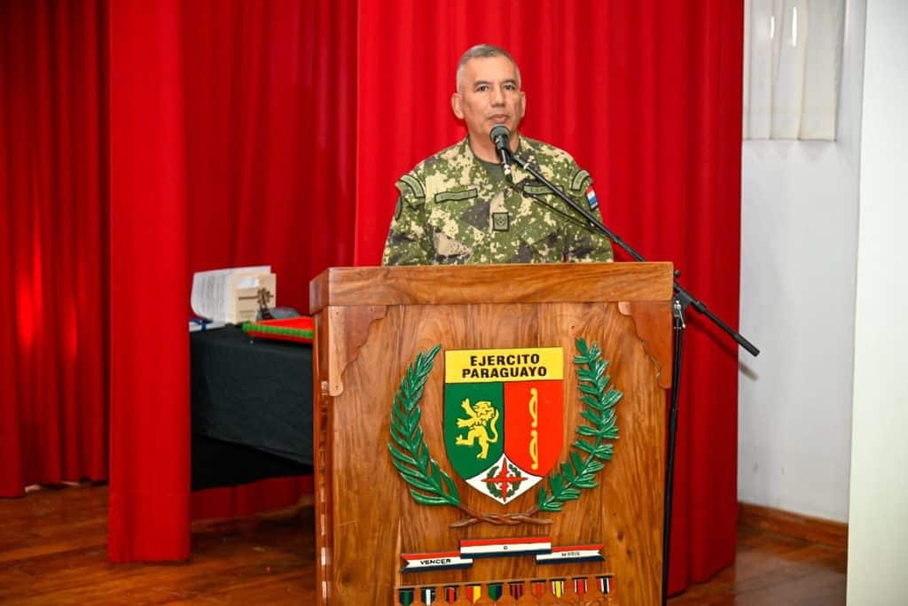 El general de ejército Manuel Rodríguez, expuso los detalles del paquete de equipos ofrecidopor Brasil.