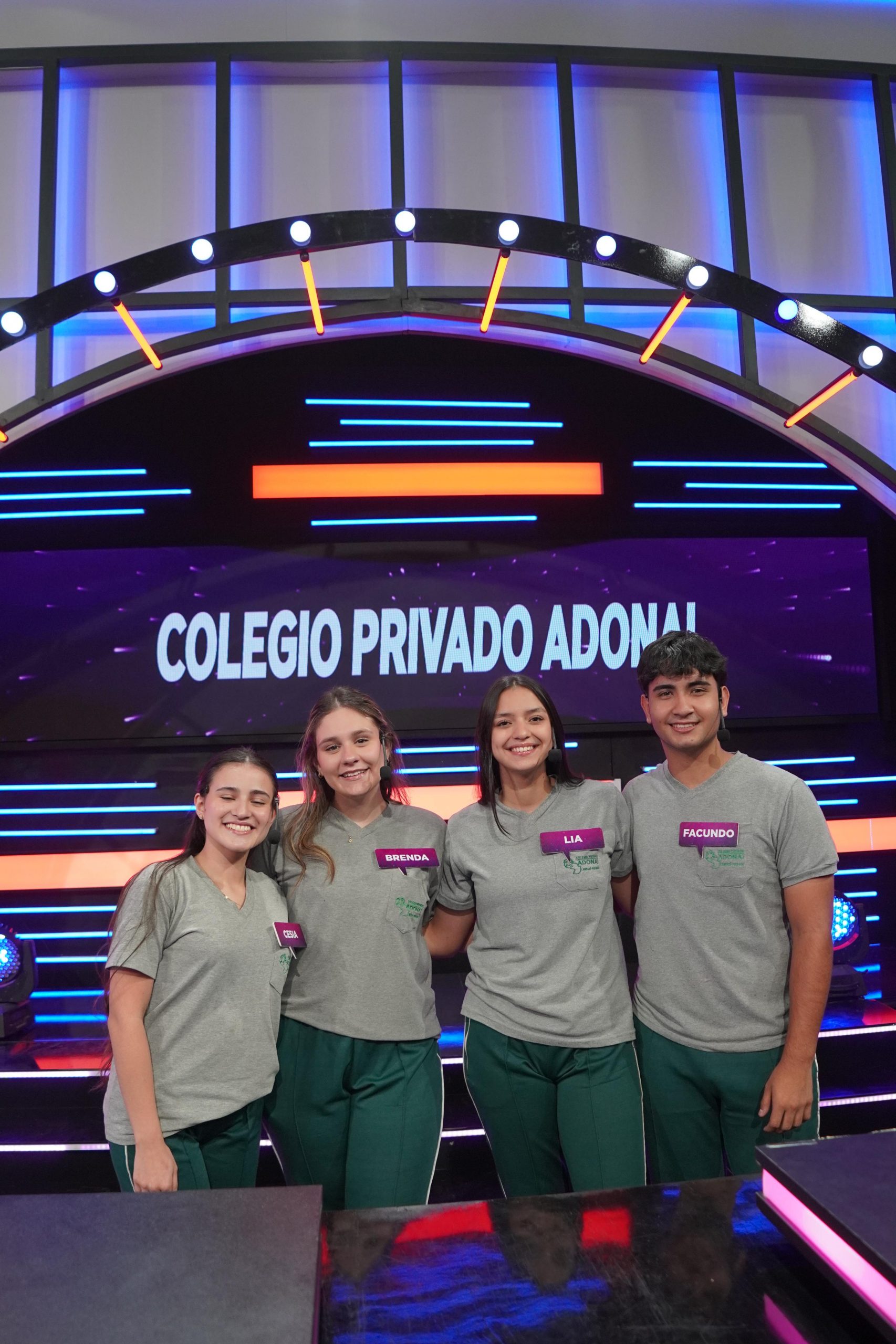 Cesia, Brenda, Lía y Facundo, representantes del Colegio Adonai. Foto: Trece