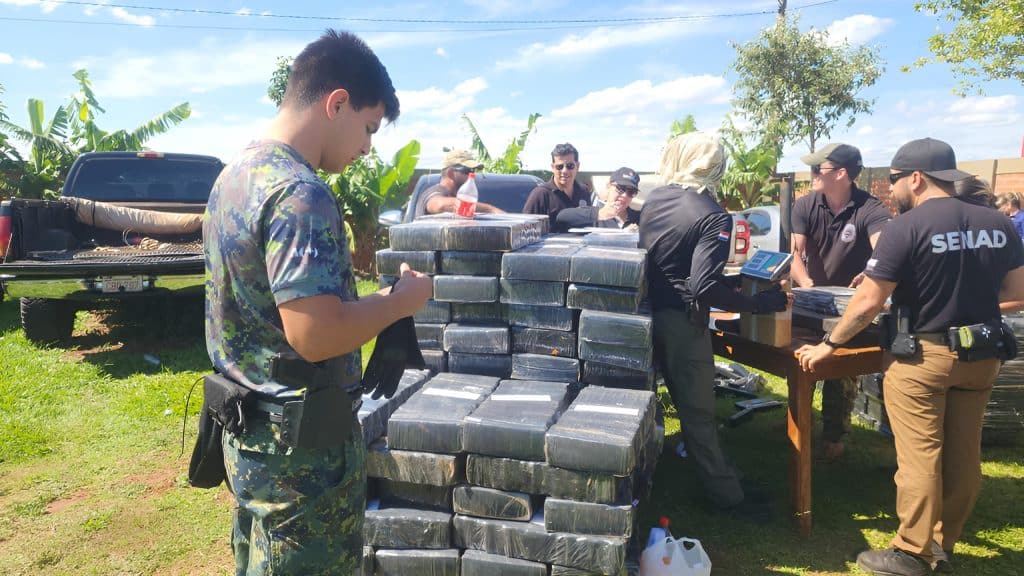 La mayor incautación de marihuana del país vuelve a poner bajo la lupa a exuniformados.