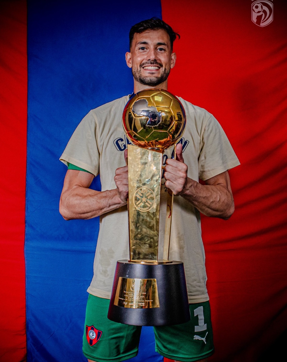 Alexis Martín Arias se despidió de Cerro. Foto: Copa de Primera