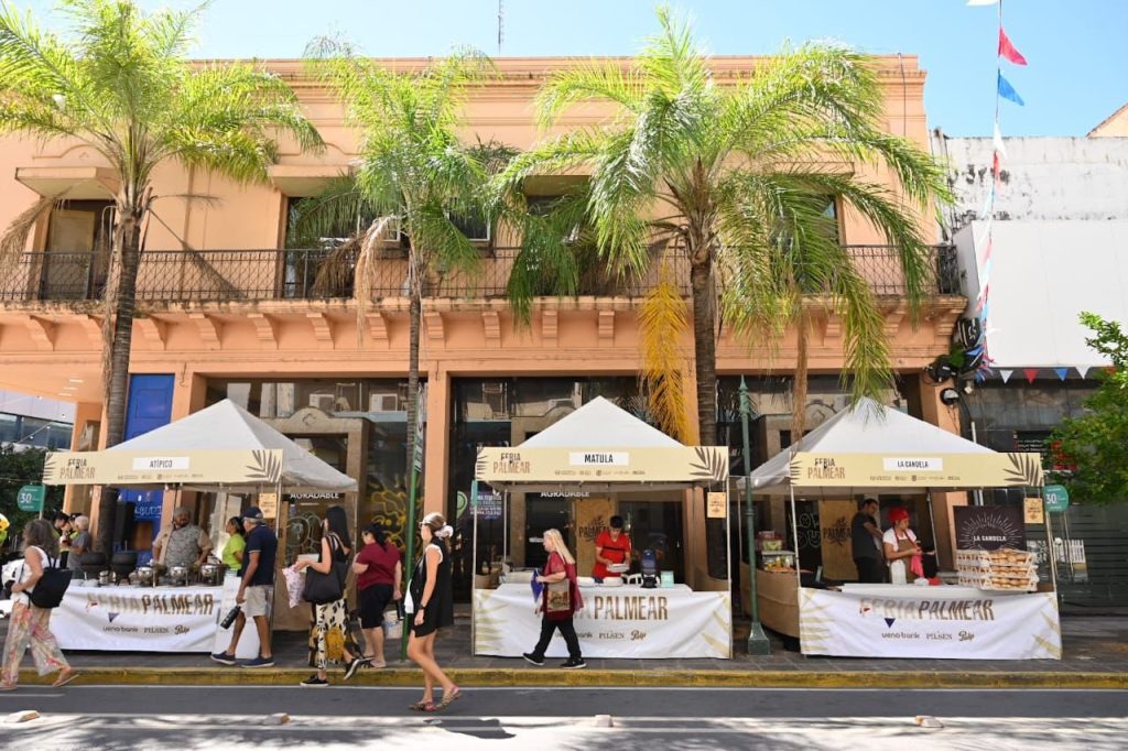 Las ferias artesanales y gastronómicas formarán parte de la primera edición de este año.