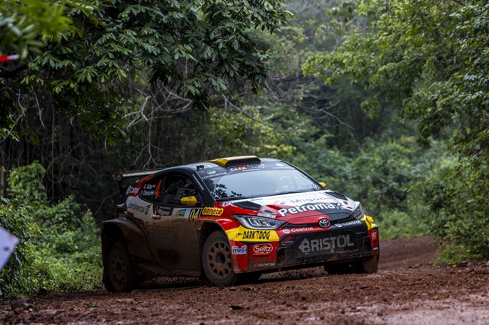 El barro puso en aprietos a los pilotos. Foto: Gentileza