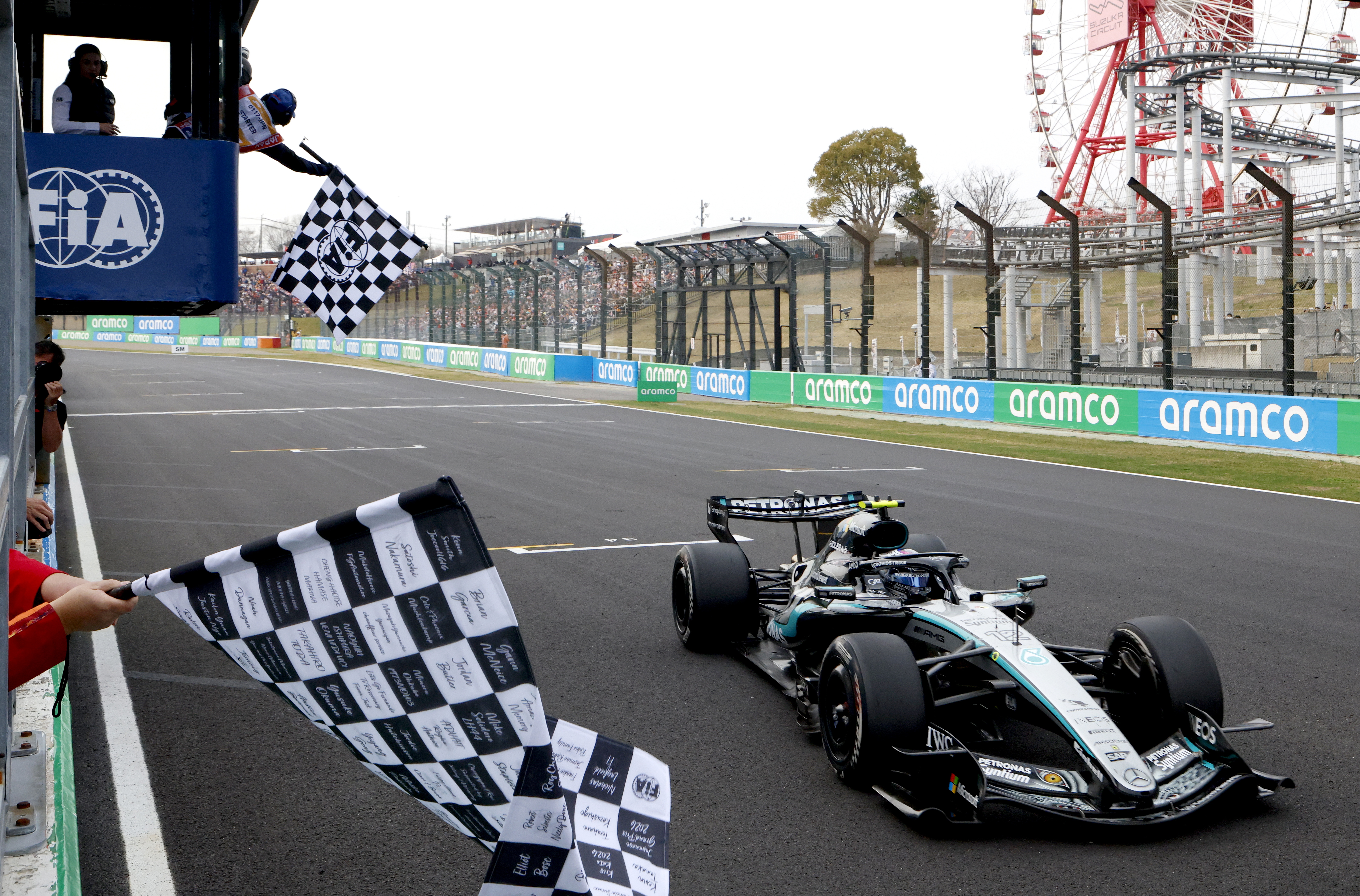 Bandera a cuadros. Momento de consagración para el joven piloto con la victoria en el siempre difícil circuito de Suzuka.