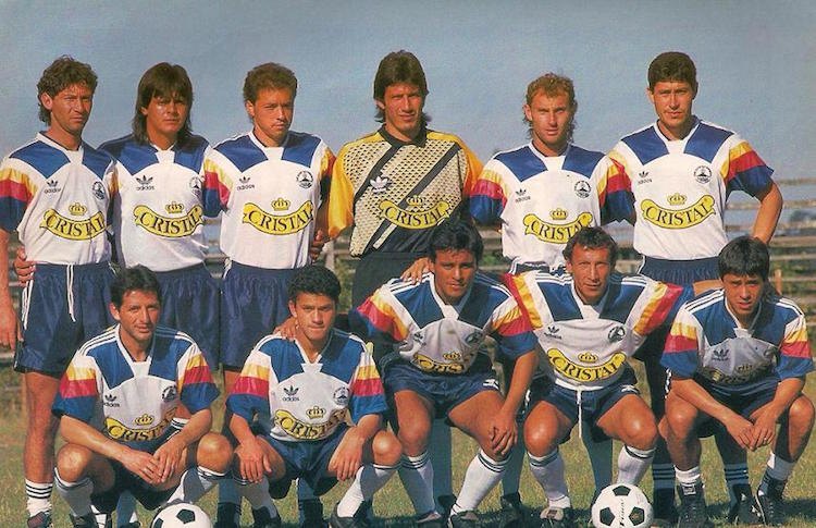 Equipo del Everton del fútbol chileno, donde militó en el año 1998.