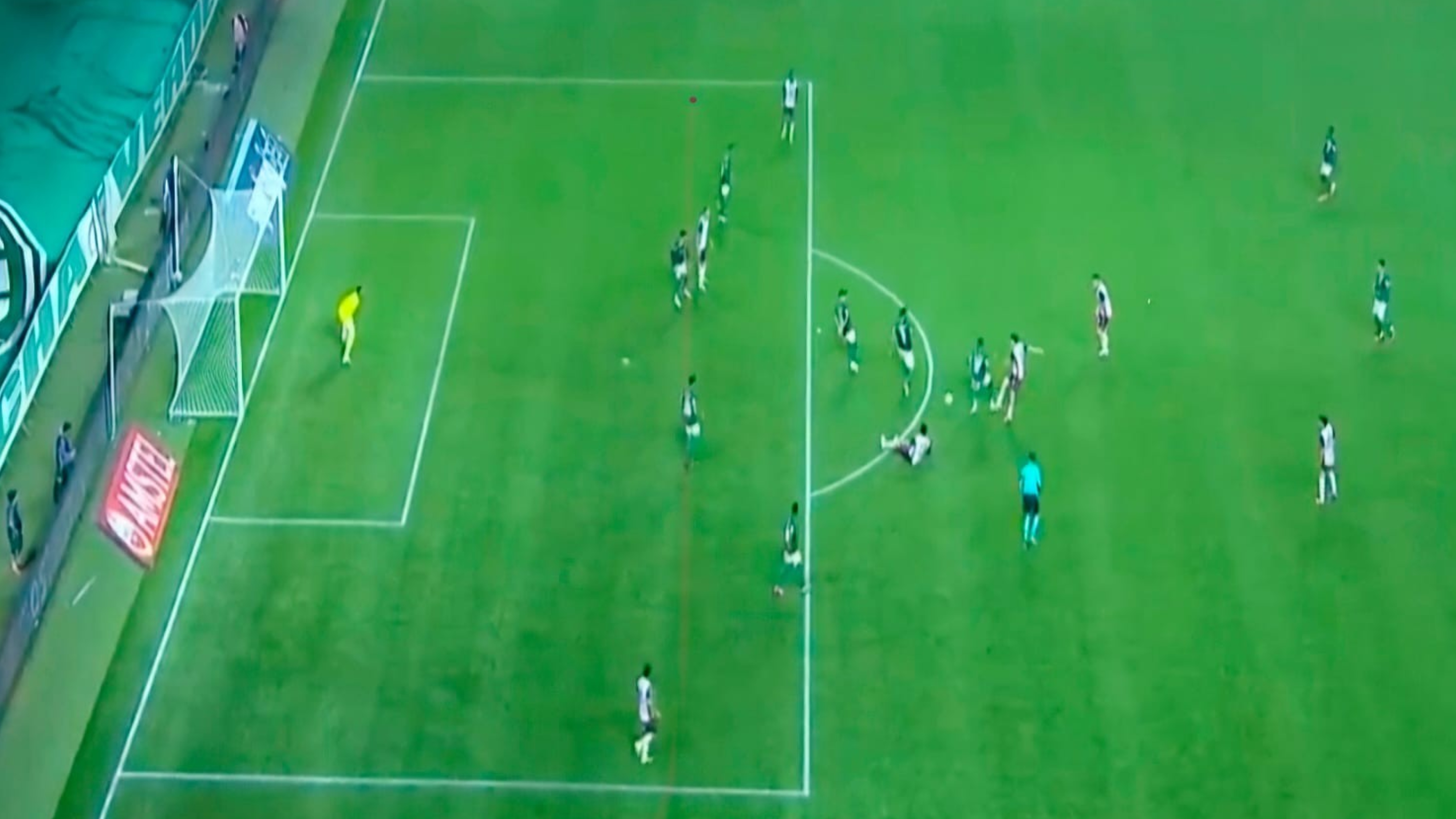 La polémica jugada donde se anuló el gol de Guillermo Benítez por supuesta posición adelantada.