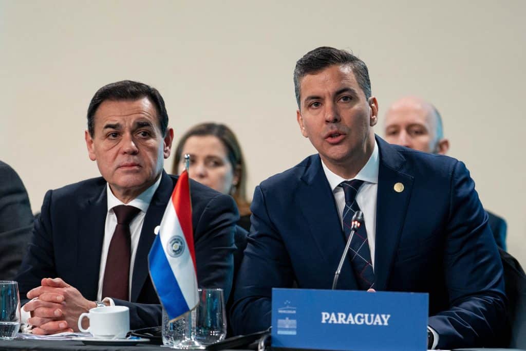 El mandatario insistió en que los presidentes del bloque debenasumir un compromiso político realpara superar estas trabas.
