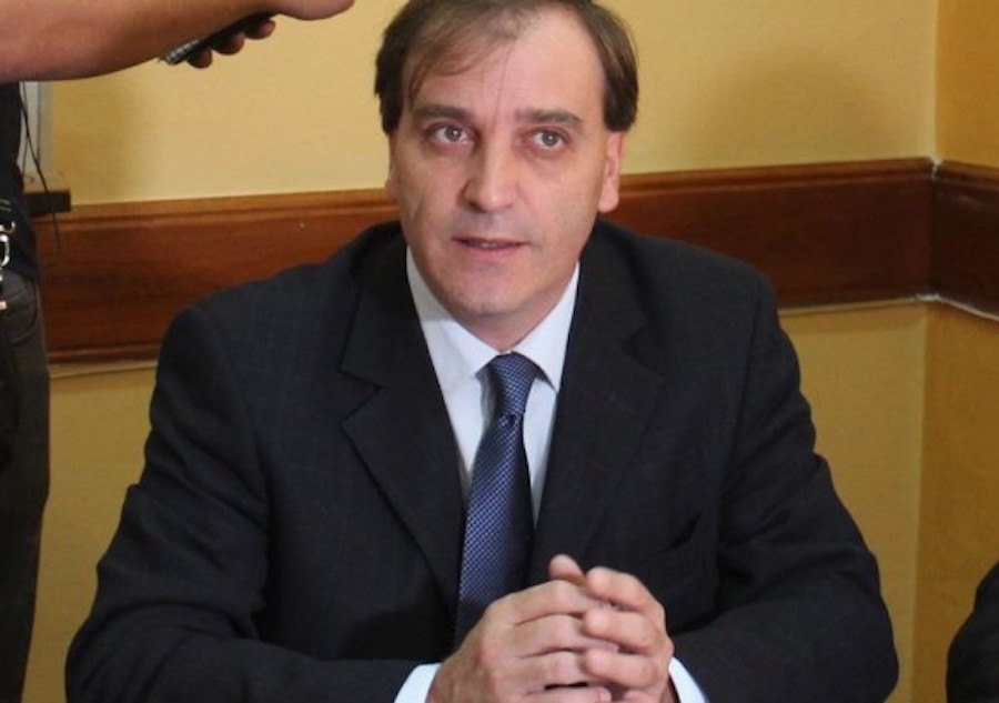 Doctor Tomás Mateo Balmelli, infectólogo.