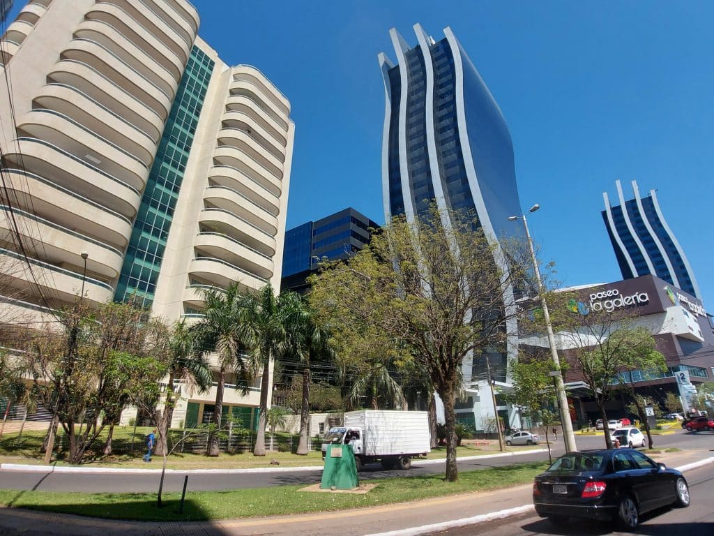 Moodys, oficializó el alcance de Paraguay al grado de inversión.