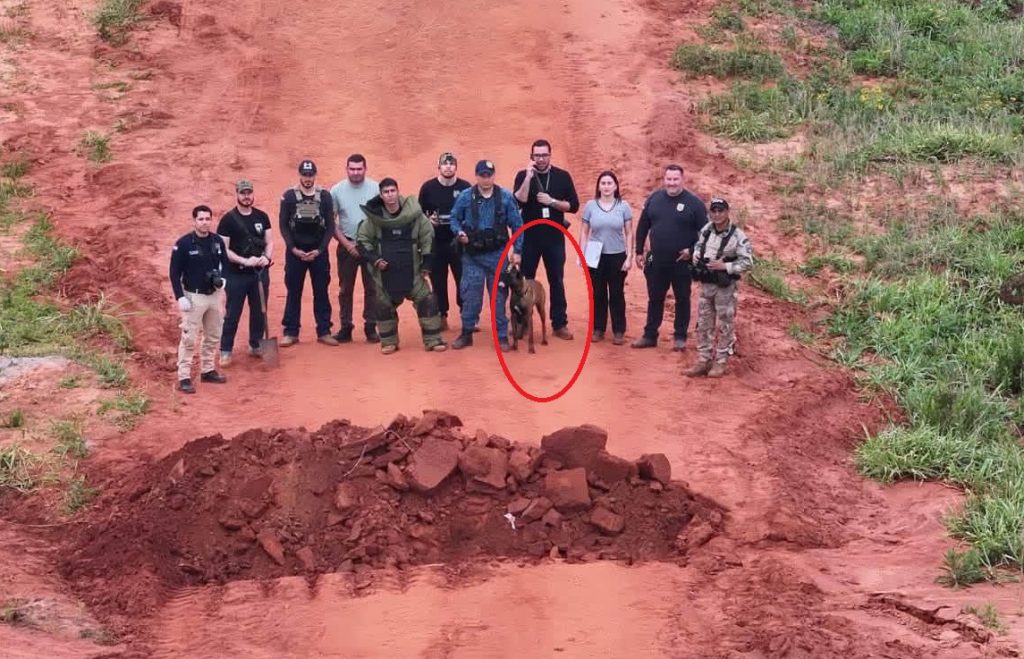 El equipo procedió a detonar el explosivo-Foto Policía Nacional
