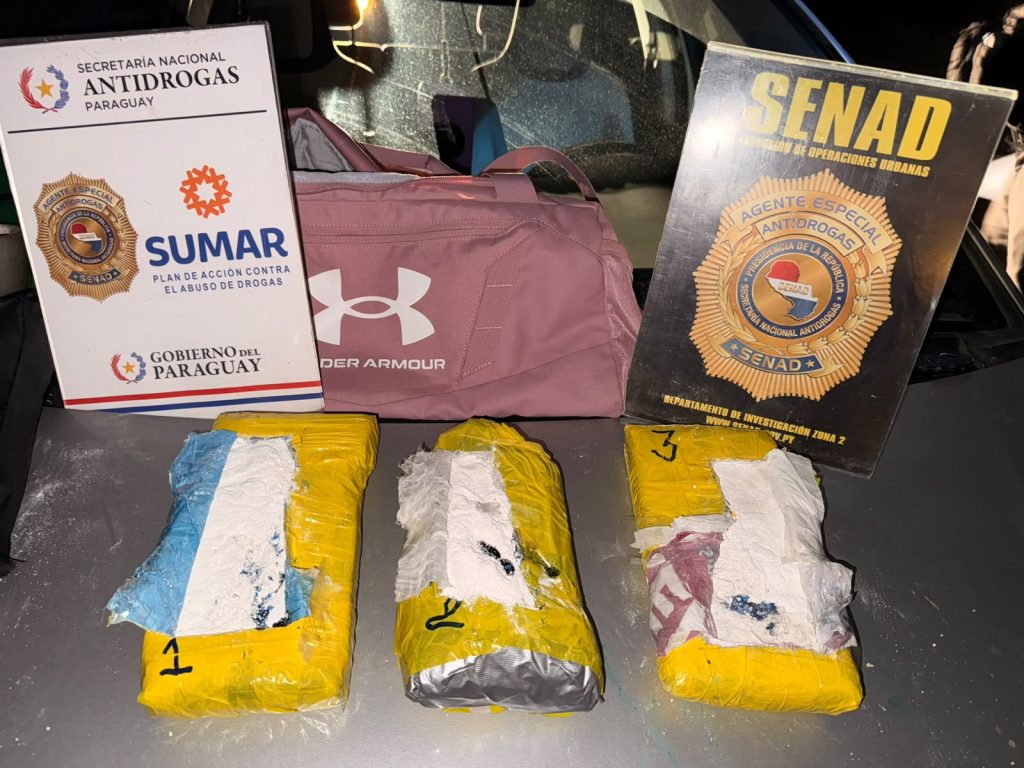 Los detenidos tenían droga en su poder. Foto: Gentileza