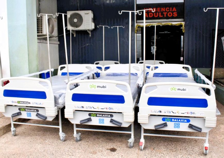 El Hospital de Villa Elisa también fue provisto de equipos biomédicos, en este caso camasarticuladas manuales.