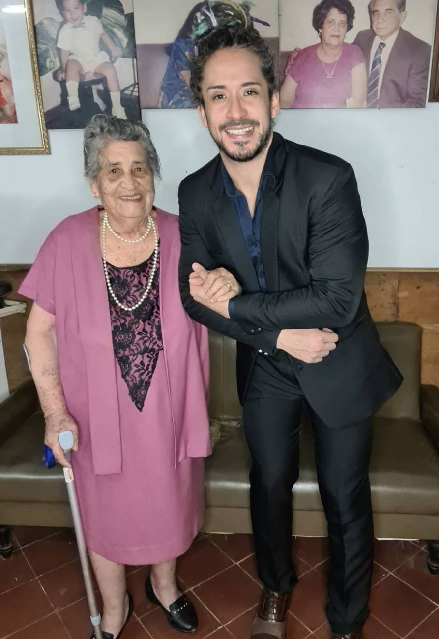 Félix es nieto de ña Dora, conocida en su momento como la abuelita tiktoker. (FOTO: Gentileza)