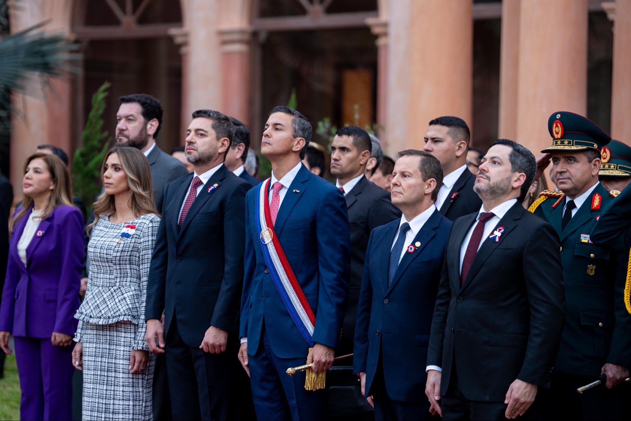 Santiago Peña encabezó actos por los 215 años de Independencia. Foto: Presidencia