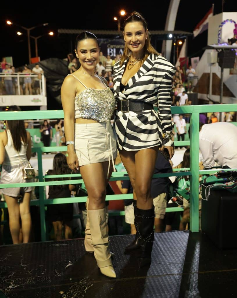 Araceli González y Jazmín Núñez.