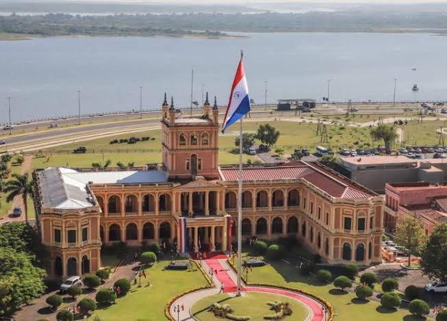 La bahía de Asunción fue el lugar elegido por Salazar para pedir alimentos-Foto IP