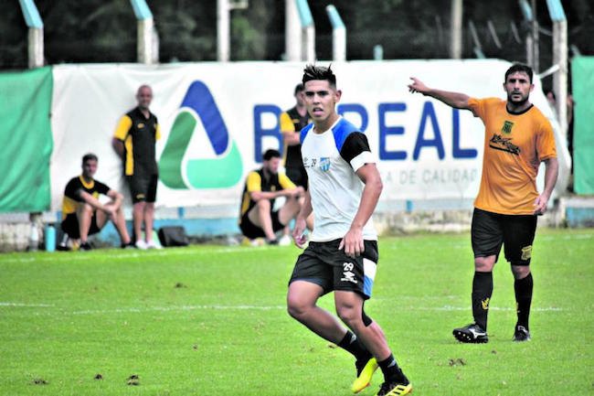 Rojas tuvo un breve paso por Atlético Tucumán de la Argentina.