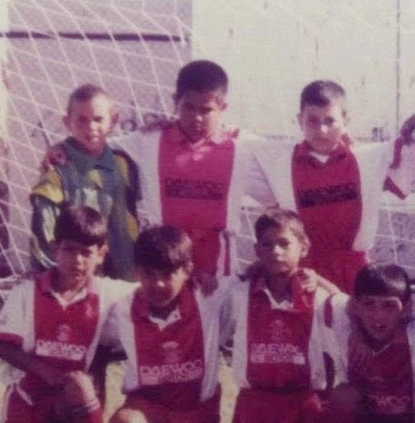 Juanito y una épica foto en sus inicios como arquero.