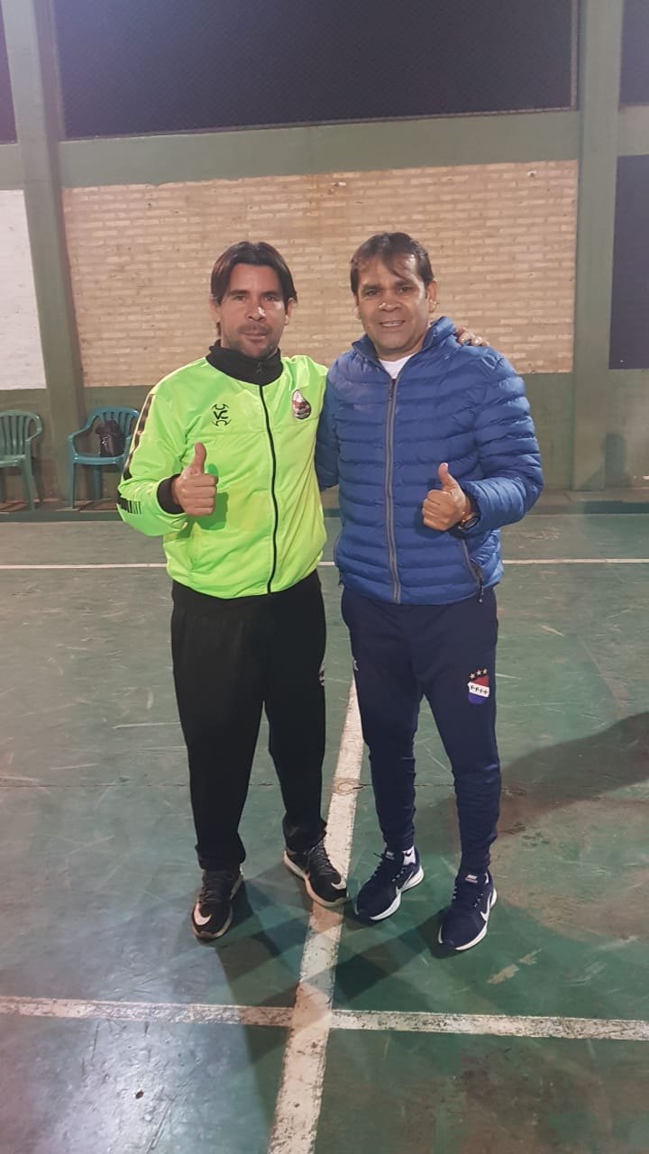 Valdez arrancó su carrera como técnico en el 2010