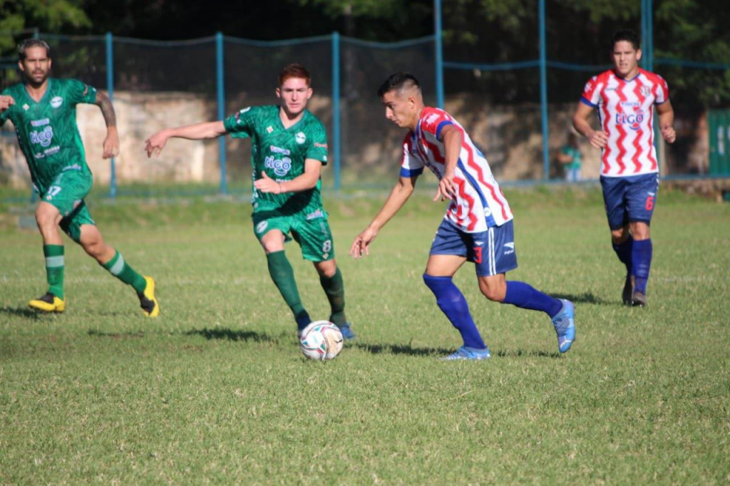 Silvio Pettirossi y Sportivo Limpeño, registraron un empate en el cierre de la primera fecha de la Primera B. @APFPrimeraB