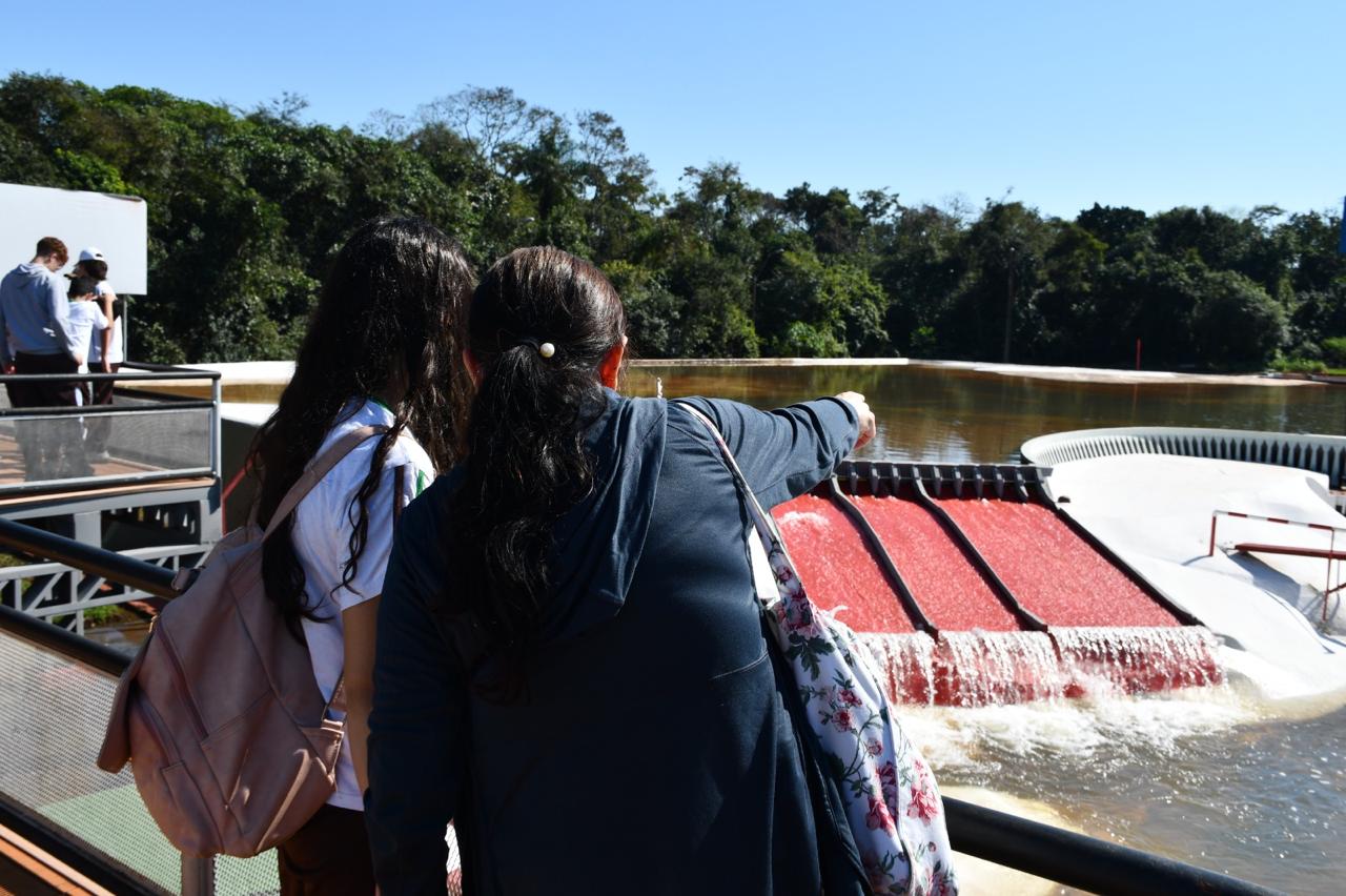 La Central Hidroeléctrica permanecerá abierta hasta las 14:00. Foto: Itaipú