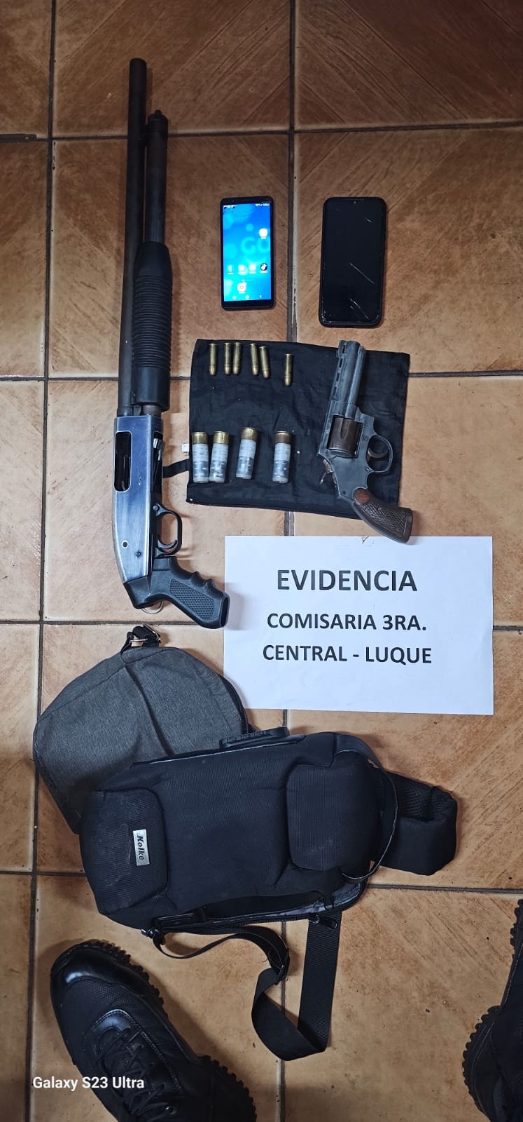 Evidencias incautadas. Foto: Policía