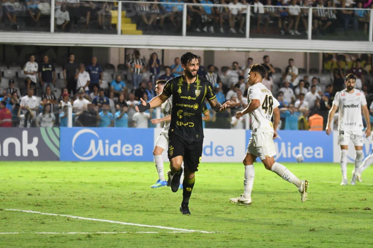 Recoleta obtiene valioso empate frente a Santos en Brasil. Foto: Recoleta