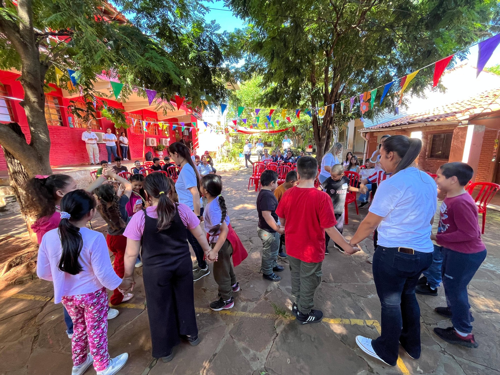 La provisión del almuerzo es un incentivo para no faltar a la escuela, por lo que se dio un fenómeno de mayor presencialidad en Itapúa.