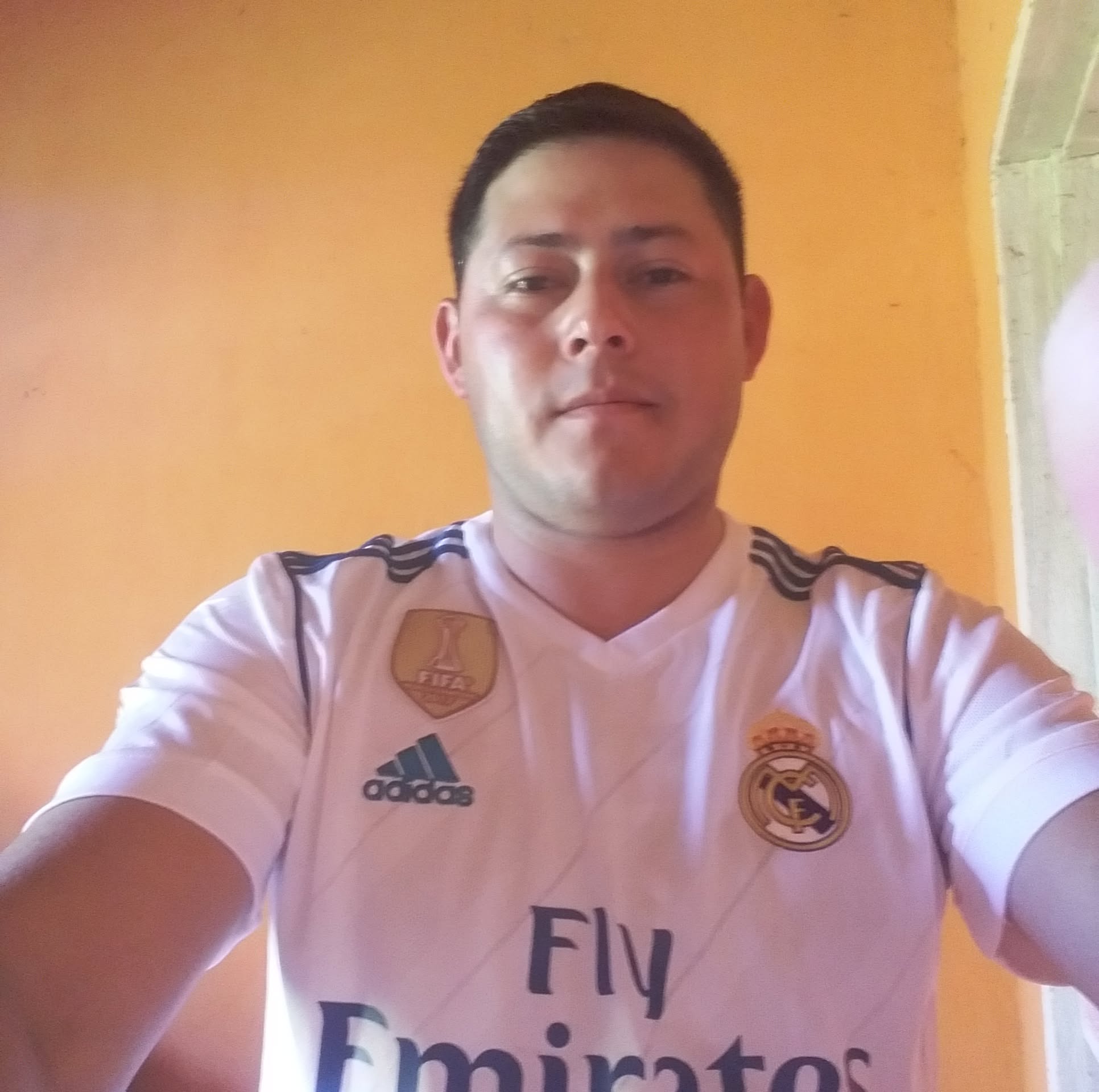 El suboficial mayor Tomás Alcides Trinidad Flecha, detenido con veinte fusiles de guerra.