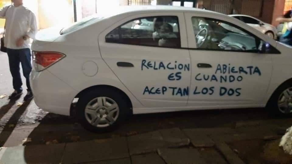 Cháke se enojó parece y no se guardó nada. Foto Facebook