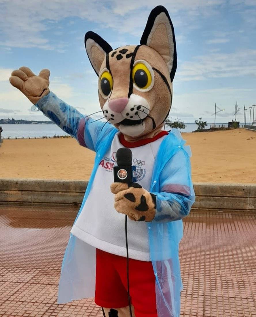 La querida mascota de los Odesur se mostró en su cuenta hasta haciendo de cronista. (FOTO: @soytirika)