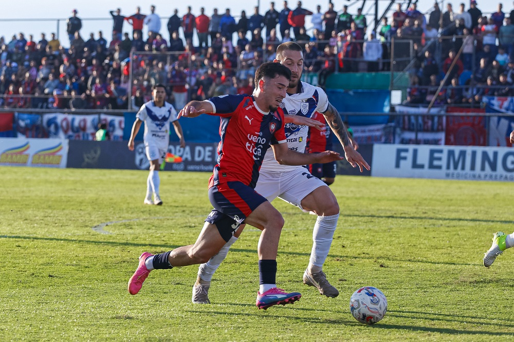 Cerro cayó ante la V Azulada en Villeta. Foto: APF