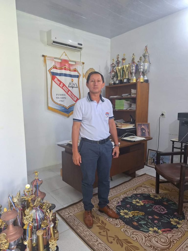 Leonardo Lezcano, docente y director de una institución educativa en Alto Paraguay.