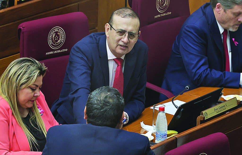 Erico Galeano se llama a silencio, mientras enfrenta su causa judicial.