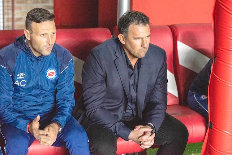 Walter Ribonetto y Diego Dabove conducen a los “Bichos Colorados”.