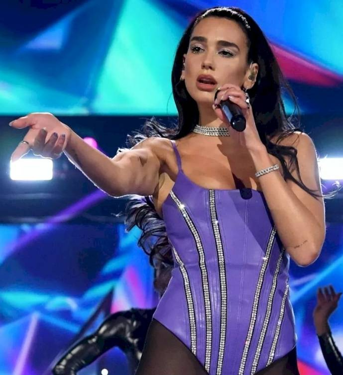 Dua Lipa, una de las artistas más requeridas del momento. (FOTO: diariohoy.net)